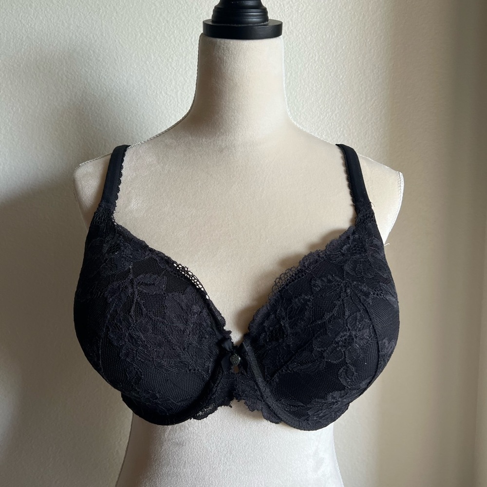 Victoria Secret Bra size 38DD
